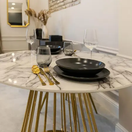 Design I Center I Kingbed I New Apartman *